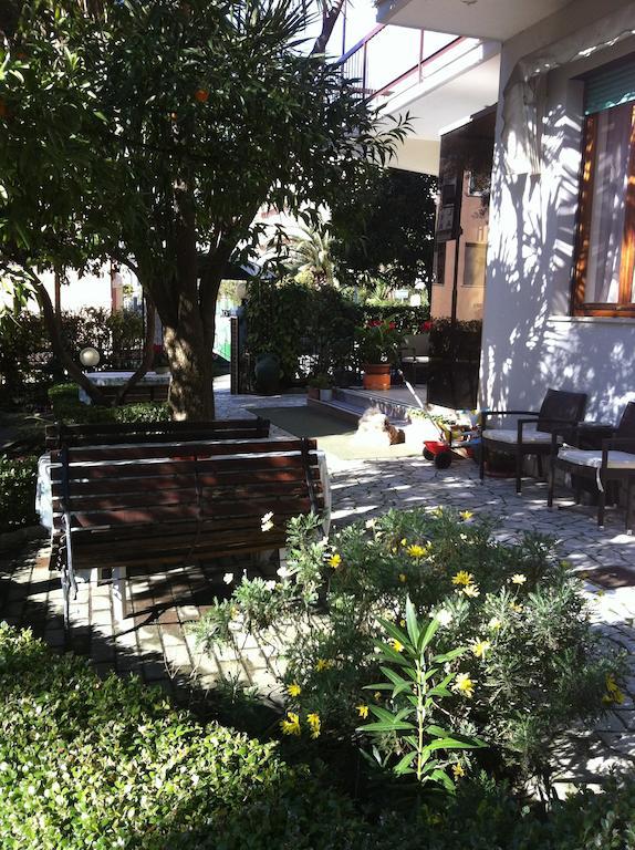 Hotel Villa Gloria Varazze Esterno foto